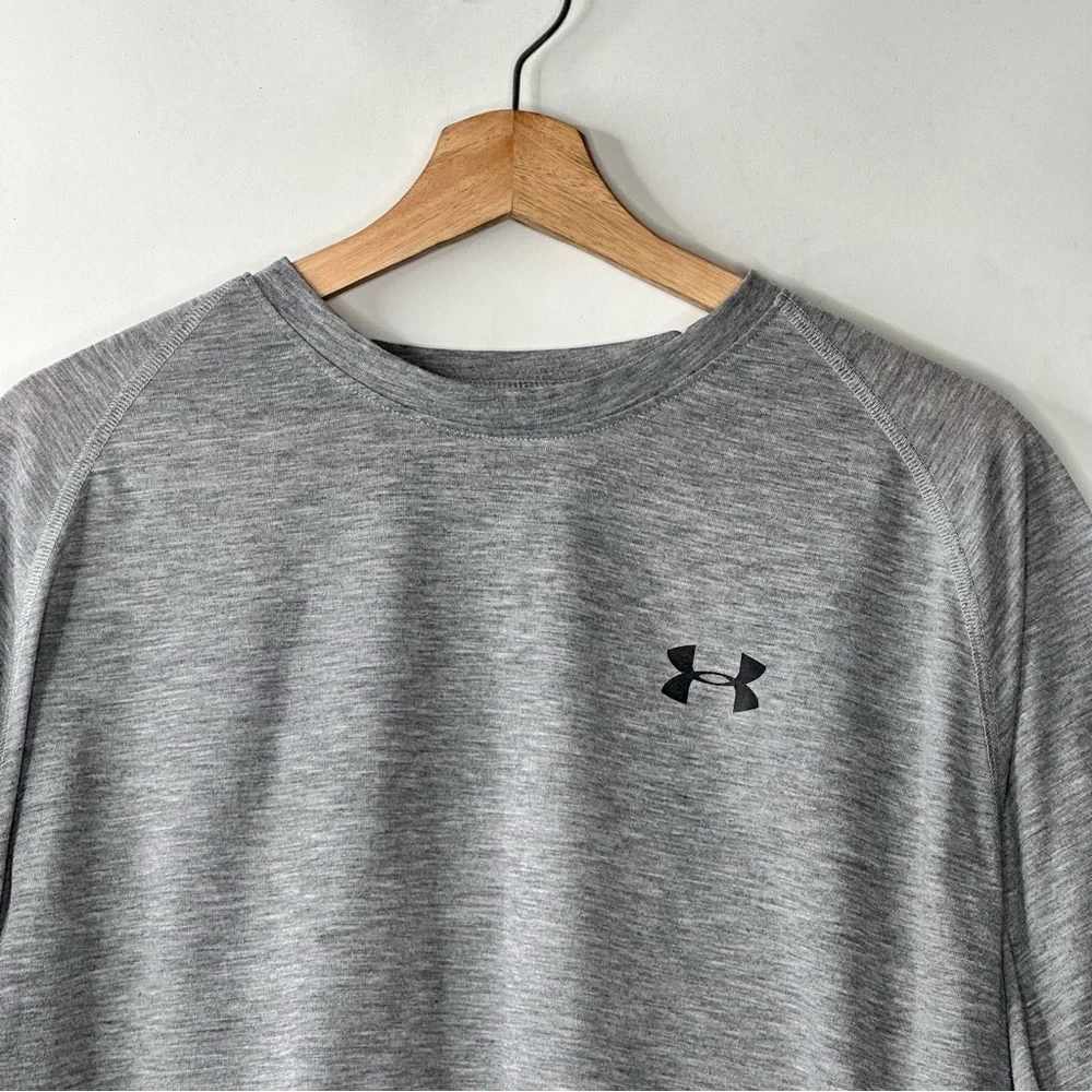 Under Armour Short Sleeve TShirt Heat Gear - Picture 3 of 7